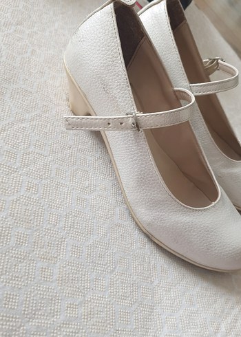 Kız Çocuk Beyaz Tokalı Babet - Görsel 5