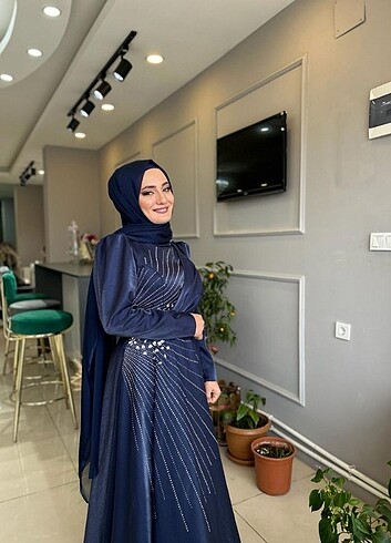 xl Beden lacivert Renk İşleme abiye