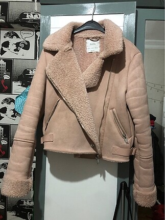 Bershka mont