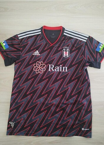 YENİ SEZON BEŞİKTAŞ FORMASI 