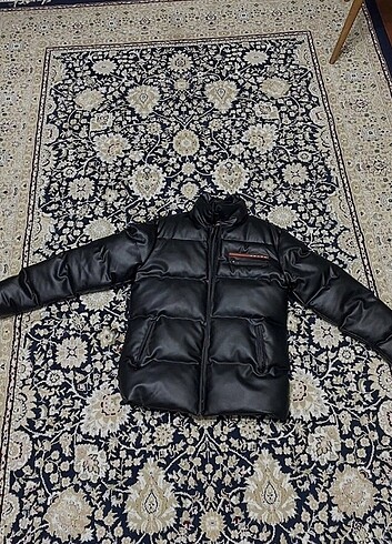 l Beden Prada mont