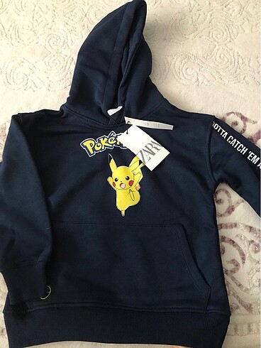 Pokemon kapüşonlu sweat