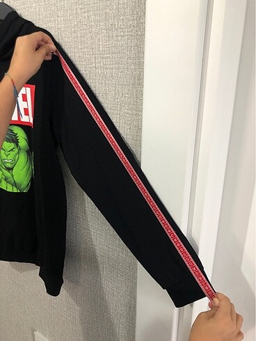 12-13 Yaş Beden siyah Renk Kapişonlu sweatshirt