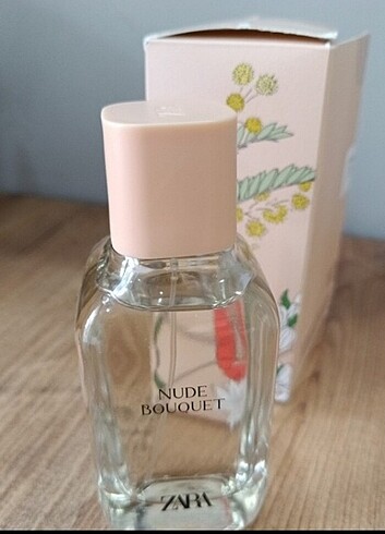 Zara nude bouquet