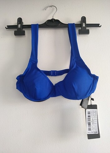 Bikini üstü 