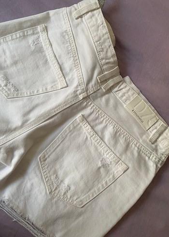 Kadın Beyaz Mini Denim Şort - Görsel 4