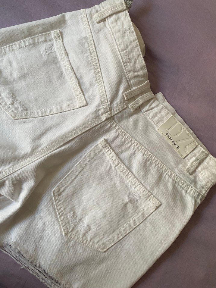 Kadın Beyaz Mini Denim Şort - Görsel 4