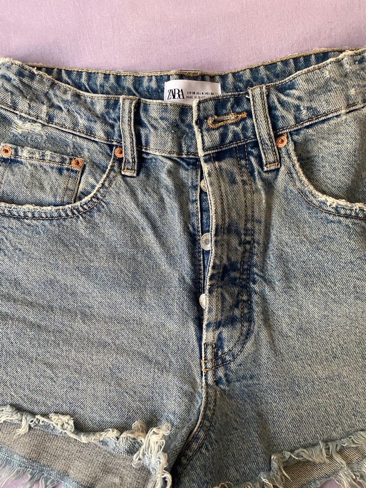 Düğmeli Mini Denim Şort - Görsel 2