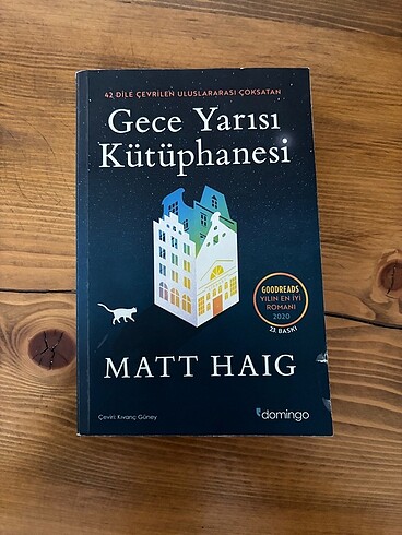 Gece yarısı kütüphanesi