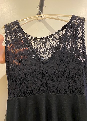 Dantel Detaylı Siyah Uzun Abiye Elbise - Görsel 2