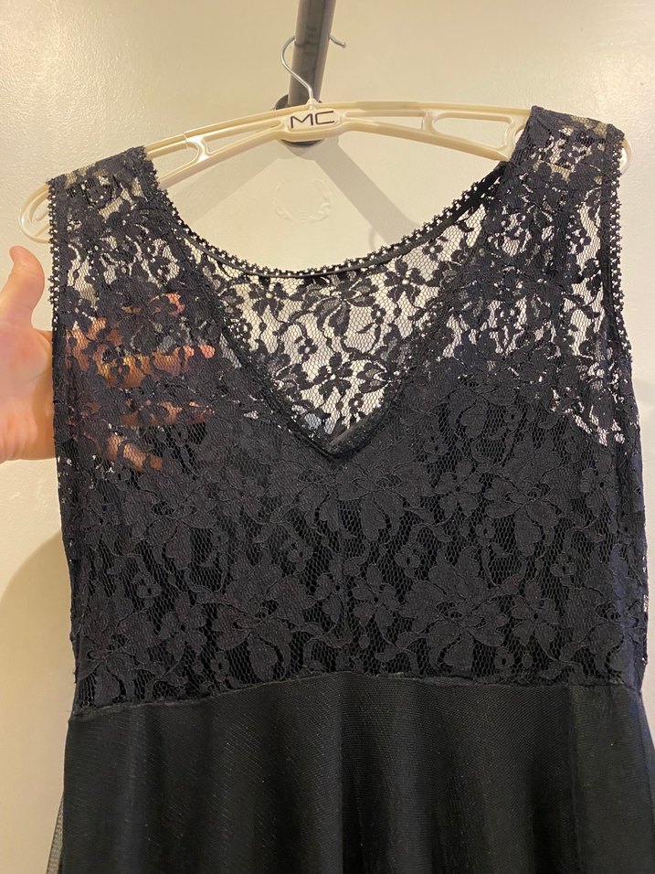 Dantel Detaylı Siyah Uzun Abiye Elbise - Görsel 2