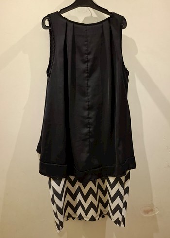 V Yaka Siyah Drapeli Mini Elbise - Görsel 2