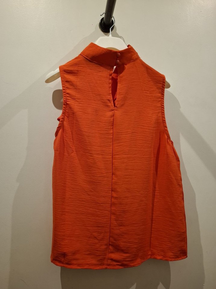 Kırmızı ve turuncu arası canlı Kolsuz Yüksek Yakalı Keten Gömlek - Görsel 3