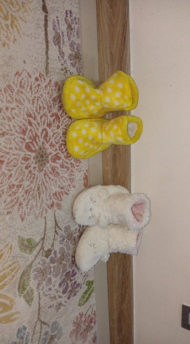 Kız Çocuk Sarı Renkli Polar Ev Terliği - Görsel 2