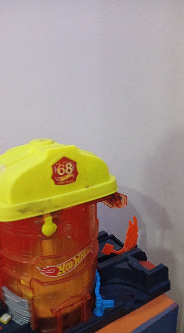 Sarı Hot Wheels Aksiyon Figür Oyuncak - Görsel 4