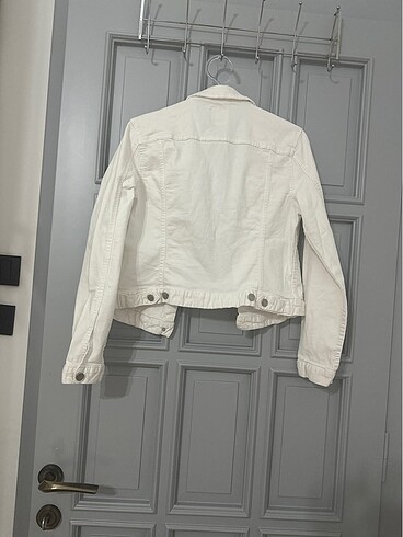 l Beden beyaz Renk Pull&bear marka kot ceket