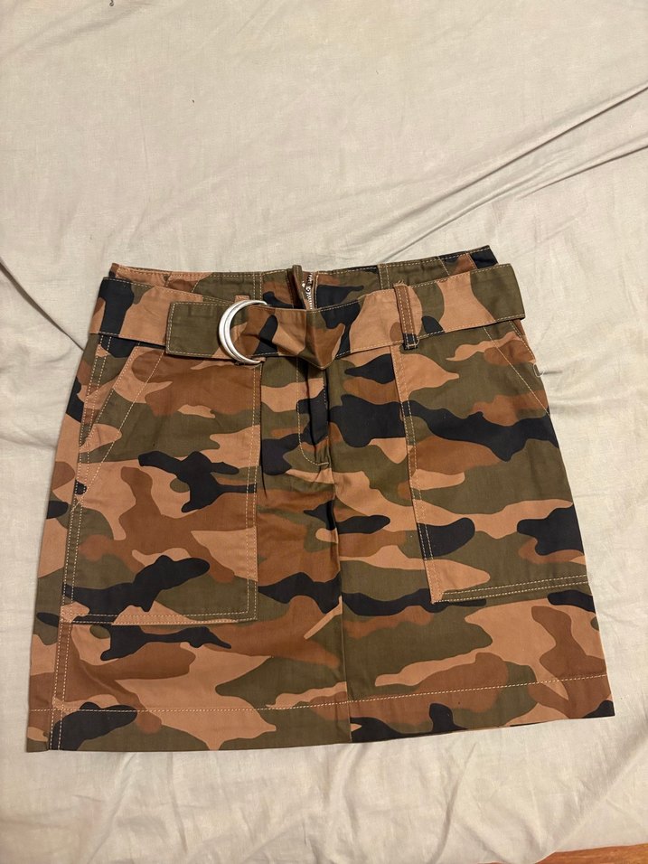 Etiketli Kahverengi Kamuflaj Desenli Kemerli Mini Etek - Görsel 2