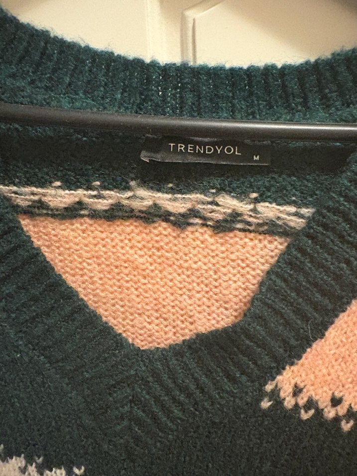 Çizgili V Yaka Kadın Triko Kazak - Görsel 2