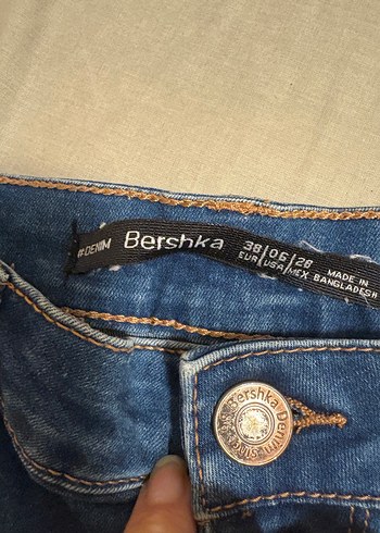 Bershka 38