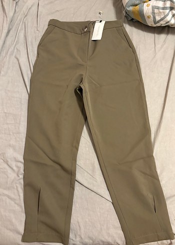 Etiketli Kumaş Pantalon - Görsel 3