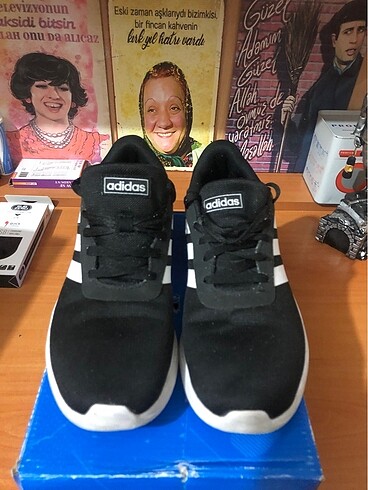 41 Beden Adidas Orjinal spor ayakkabı