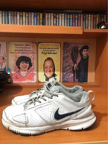 Nike NİKE T-LİTE XI 41 NUMARA SPOR AYAKKABI
