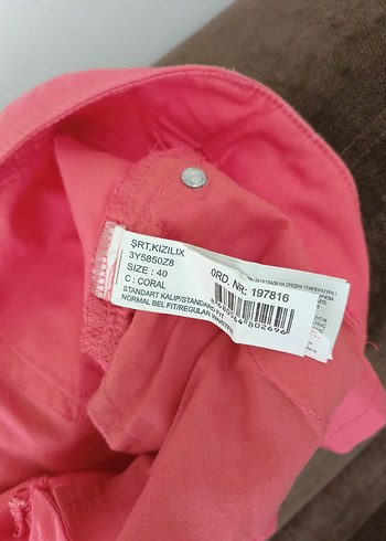 40 Beden Düğmeli Pembe Şort