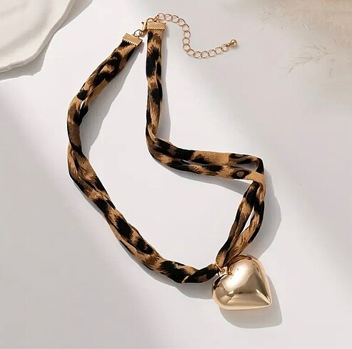  E.L.F Leopar desenli gold kalp kolye