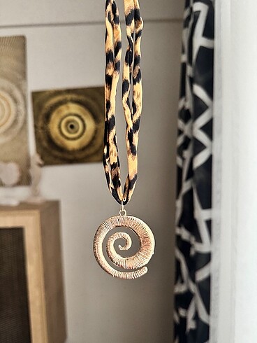  Beden altın Renk Leopar desenli gold spiral kolye
