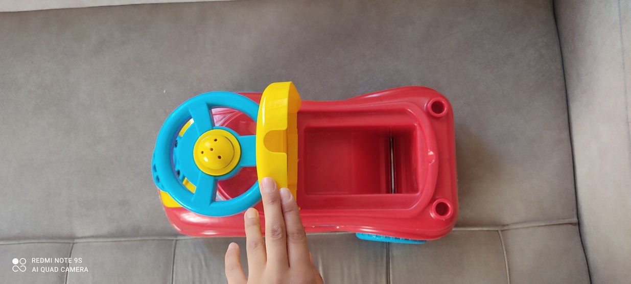 Renkli Kırmızı Çocuk Oyuncak Arabası - Görsel 4