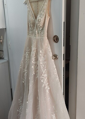 Bej renkli gelinlik  - Görsel 4