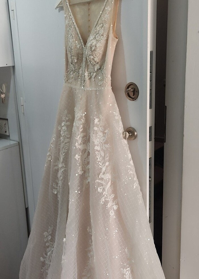 Bej renkli gelinlik  - Görsel 4