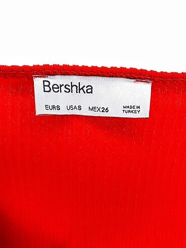s Beden kırmızı Renk Bershka Askılı %70 İndirimli.