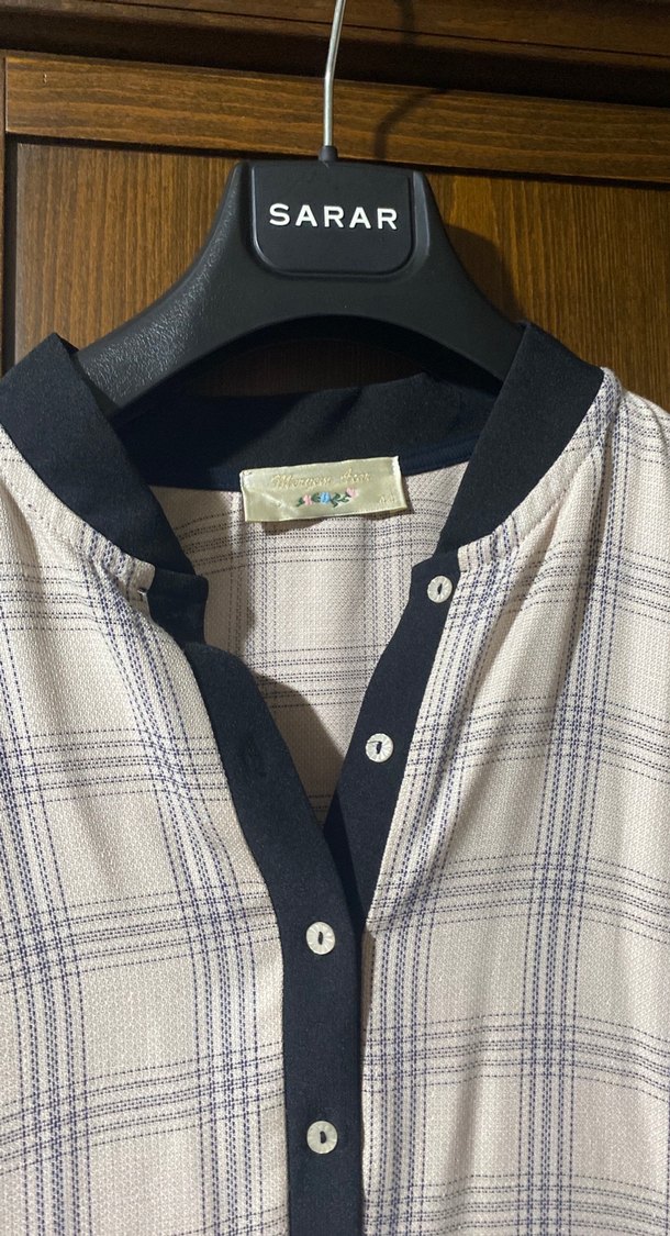 Uzun Kollu Ekose Bej Kadın Gömlek - Görsel 3