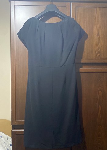 Siyah Midi Kısa Kollu Ofis Elbisesi - Görsel 4