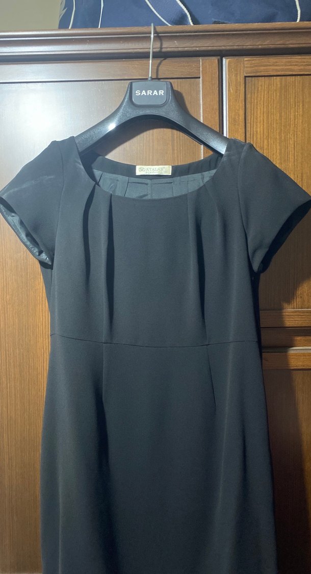 Siyah Midi Kısa Kollu Ofis Elbisesi - Görsel 3