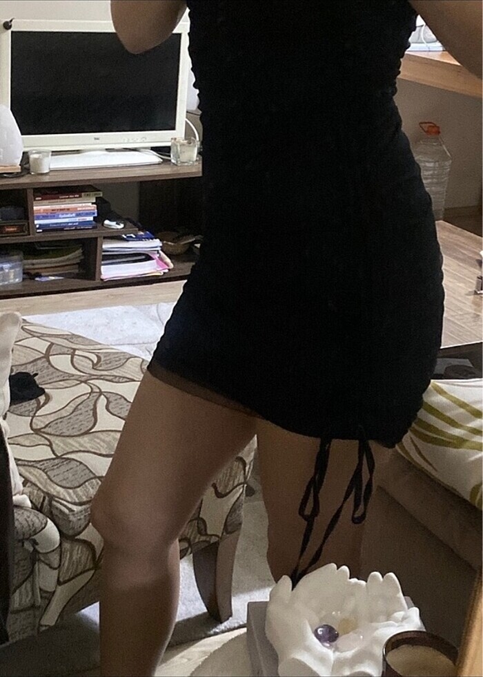 Siyah tül detaylı elbise - Görsel 2