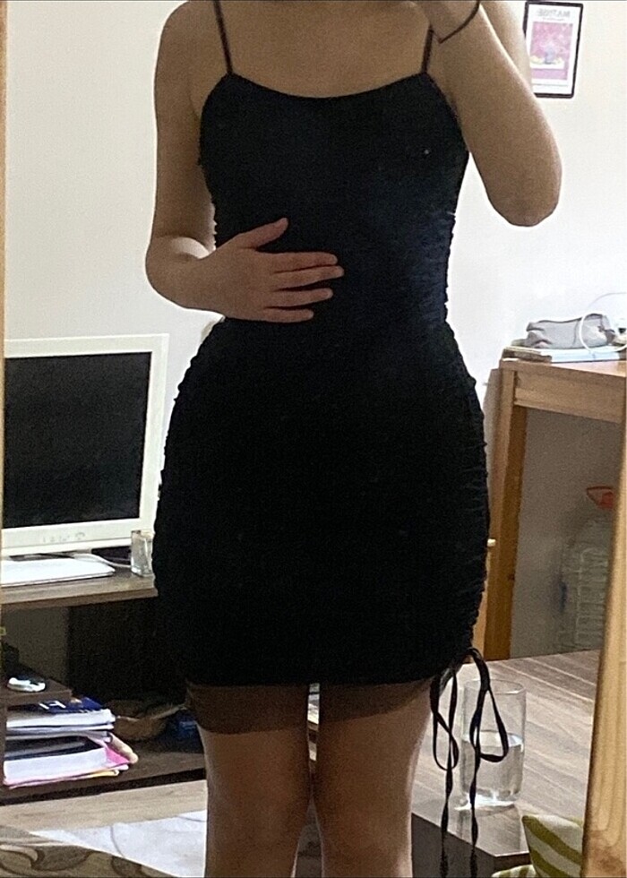 Siyah tül detaylı elbise - Görsel 3