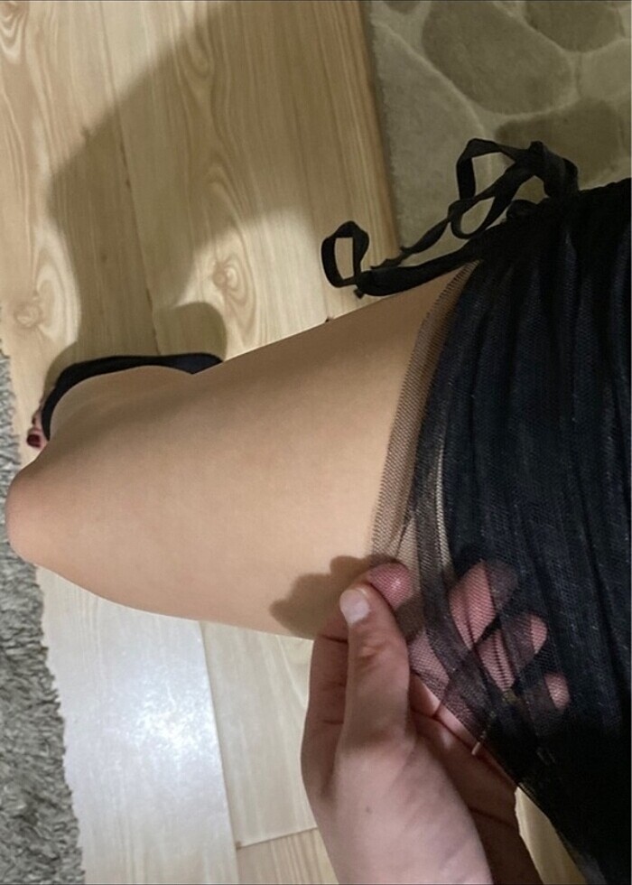 Siyah tül detaylı elbise - Görsel 5