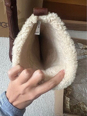 38 Beden Ugg topuklu çizme