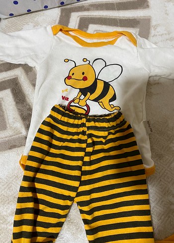 HelloBaby Sarı Siyah Çizgili Arı Temalı Bebek Takımı