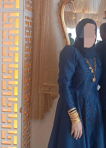 42 Beden lacivert Renk Çok şık ve temiz abiye şalıyla birlikte gönderilecektir