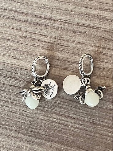 Beden Ateşböceği charm