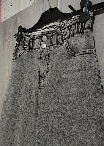 Kadın Gri Bel Detaylı Midi Kot Pantolon - Görsel 5