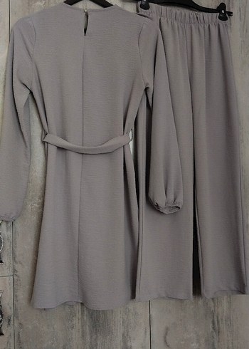 Gri Uzun Kollu Fırfırlı takım - Görsel 6