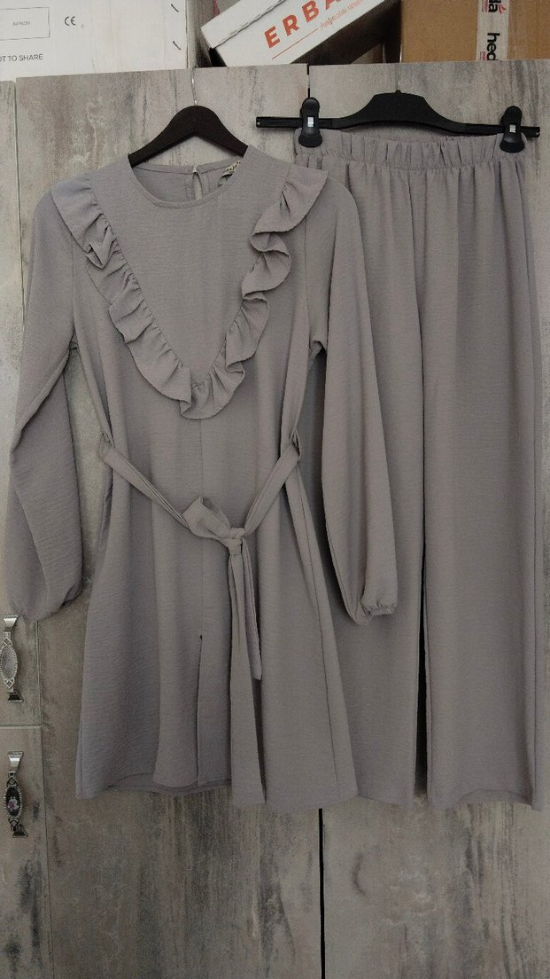 Gri Uzun Kollu Fırfırlı takım - Görsel 2