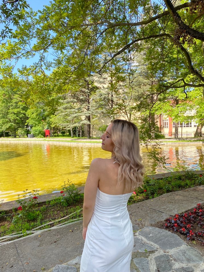 Beyaz elbise - Görsel 2