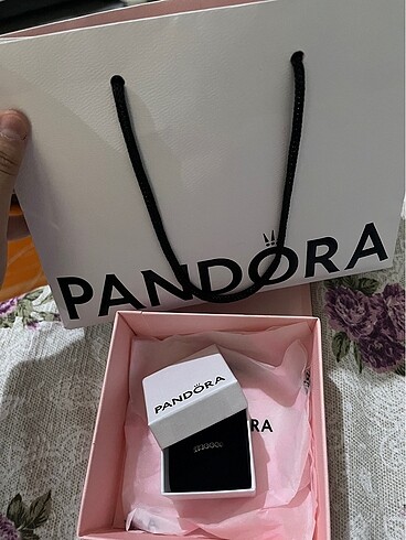  Beden Pandora Bağlı Kalpler Yüzük