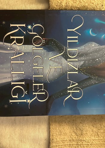 Holly Renee - yıldızlar ve gölgeler krallığı- 1./3./4. Kitaplar - Görsel 4