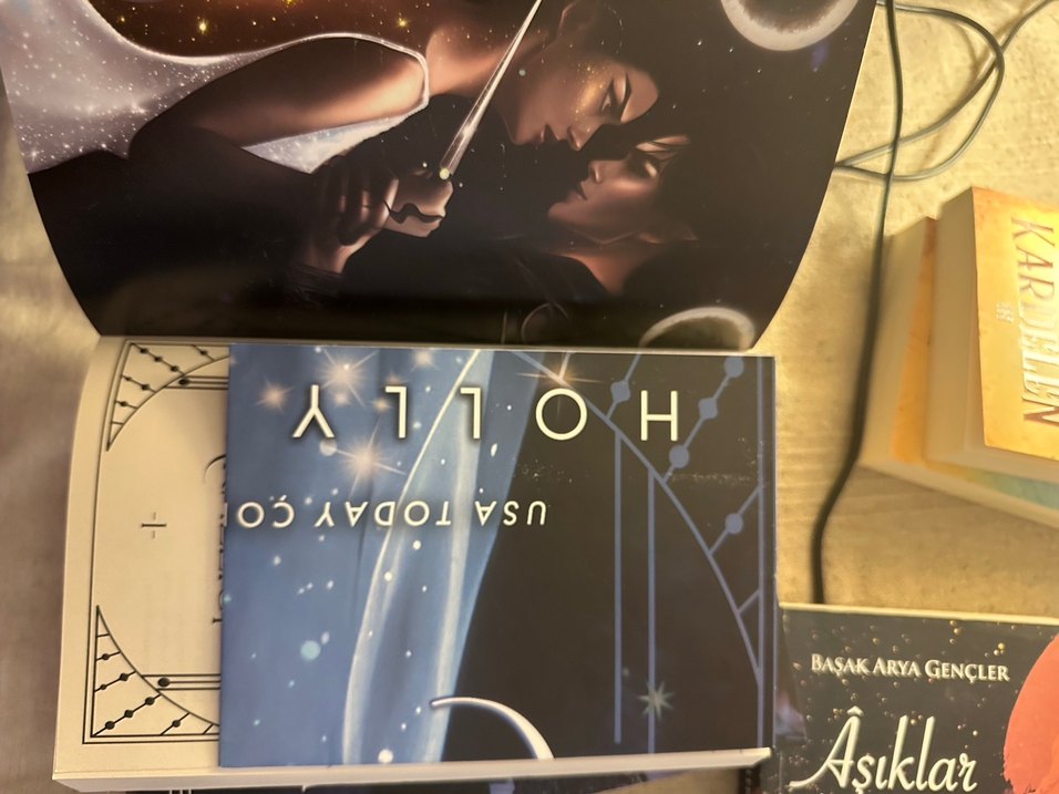 Holly Renee - yıldızlar ve gölgeler krallığı- 1./3./4. Kitaplar - Görsel 5